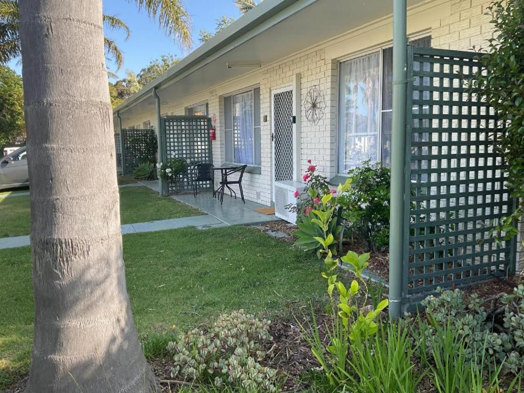 The Silver Bream Motel & Self Contained Units Mallacoota Esterno foto