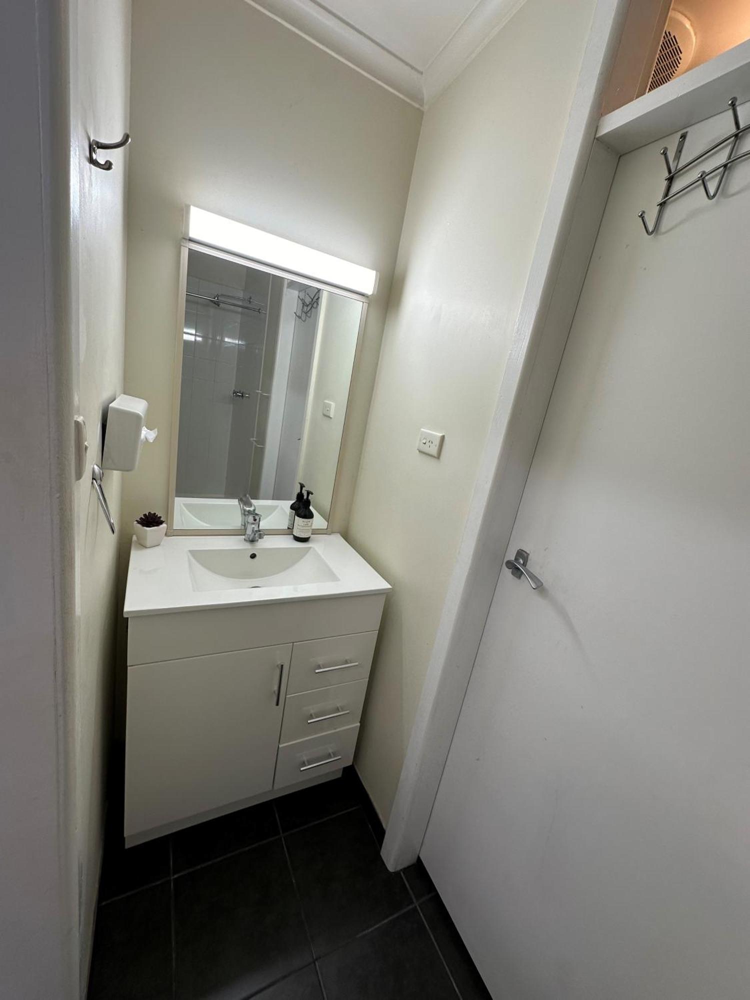 The Silver Bream Motel & Self Contained Units Mallacoota Esterno foto